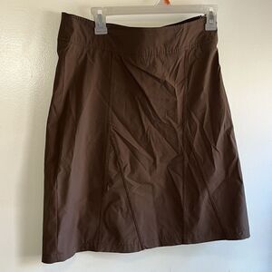 EXCELLENT CONDITION WOMEN’S SIZE 8 CARVE DESIGNS NYLON SKIRT
